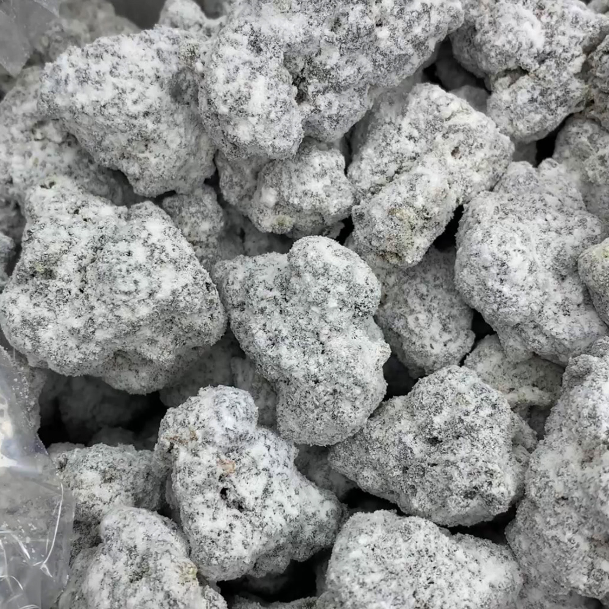 Strawberry Cough THCA Snowcaps - Image 2